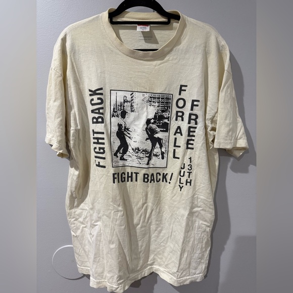 Supreme Vintage T Shirt‎ Fight Back Free All Mens Size XL Tee Box Logo F - Picture 1 of 5